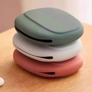 Bolsa de Almacenamiento de Silicona para Auriculares, Cables de Datos, Cargadores y Audífonos, Ideal para la Organización de la Sala de Estar - Product Image 4
