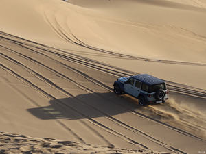 2024 2.0T 4xe Jeep Wrangler Sahara Plug -in hybride puissance 4 portes 266ps 4WD <span class=keywords><strong>acheter</strong></span> voiture pas cher Nouvelle énergie véhicule buy-car-from-china - Product Image 2