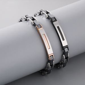 กำไลข้อมือแฟชั่นอื่นๆ สแตนเลสสตีลชุบทอง 18k คุณภาพสูง ป้องกันการแพ้ ดีไซน์ใหม่ ขายส่ง รับสั่งทำ - Product Image 2