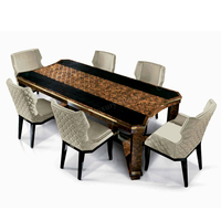 Ensemble de table à manger longue carrée dorée en bois massif sculpté à la main, style palais français de luxe, pour huit personnes