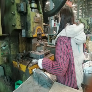 थोक मूल्य कस्टम साइड डोर हिंग मोटी स्टेनलेस स्टील 304 औद्योगिक हिंज रेफ्रिजरेटर वाहन वाहक दरवाजा हिंज - Product Image 5