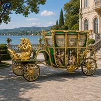 Calèche de mariage électrique royale avec décorations de figurines dorées jumelées pour hôtels, zones scéniques et services de transport événementiel