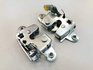 도요타 <span class=keywords><strong>Hilux</strong></span> KUN15 GGN15 TGN16 GUN136 를 위한 65780-0K010 65790-0K010 657800K010 꼬리 문 자물쇠 아시리아 - Product Image 4