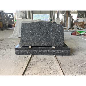 Monument funéraire vertical de style américain en granit bleu nacré poli sur mesure avec base en serpentine - Product Image 3