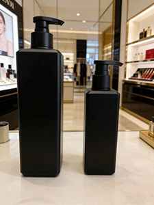 Bouteille carrée en plastique de 500 ml, noire, avec pompe à lotion, rechargeable, pour huile essentielle, shampoing, après-shampoing et <span class=keywords><strong>gel</strong></span> <span class=keywords><strong>douche</strong></span> - Product Image 3