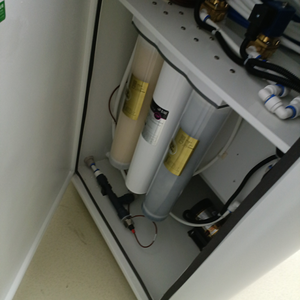 Sistema de agua ultrapura de laboratorio 10/20L/H <span class=keywords><strong>RO</strong></span> + DI Purificación para laboratorios farmacéuticos y médicos Bomba Componentes Centrales 1 año de garantía - Product Image 2