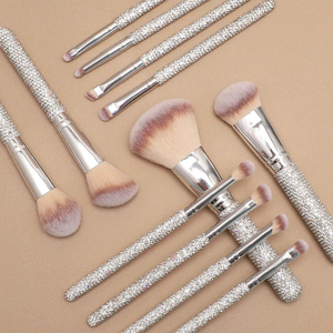 YRX Diamond Diversity Makeup Brushes 12 pcs Makeup Kit Professional Makeup Artist-exclusive Brush Setting Premium Makeup Brush - Product Image 1