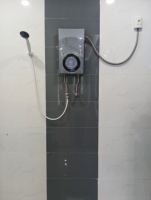 Chauffe-eau électrique instantané pour douche, commande tactile, chauffage rapide (3 secondes), musique, étanche IPX4, installation facile