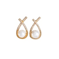Boucles d'oreilles fines en perles, clous d'oreilles de mariée, perles d'eau douce rondes, lustrées, intemporelles, bijoux en cuivre plaqué or pour femmes