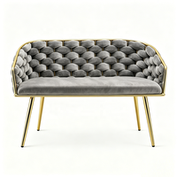 Canapé en velours tissé à la main de luxe haut de gamme, banc avec accoudoirs et pieds dorés pour salon, hôtel, salon