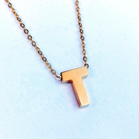 Colgante Personalizado con Letra del Alfabeto, Inicial de 26 Letras Mayúsculas, Chapado en Oro de 18K, Cadena de Acero Inoxidable, Regalo