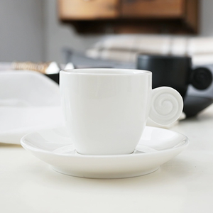 Vente en gros Tasse à café expresso noire et blanche et support <span class=keywords><strong>de</strong></span> soucoupe avec logo personnalisé <span class=keywords><strong>France</strong></span> Tasse à expresso en céramique 90ml - Product Image 6