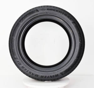 Neumáticos de Invierno Sin Clavos 215/55R17 Nuevos - Product Image 2
