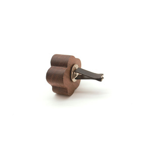 Diffuseur en bois pour voiture, support d'huiles essentielles, hêtre, noyer, bois de rose, taille personnalisable, pour sortie d'air de voiture, élimination des odeurs - Product Image 5