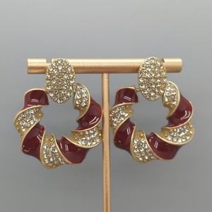 Nouvelle collection d'<span class=keywords><strong>occasion</strong></span> : Boucles d'oreilles au design de <span class=keywords><strong>luxe</strong></span> léger avec texture émaillée effet marbré eau et métal - Product Image 3