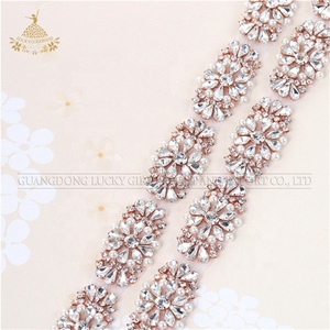 Robe de mariée d'embellissements pour femme, tenue de mariage en cristal, strass, correcteurs fleur de cheval, appliques en or Rose - Product Image 6