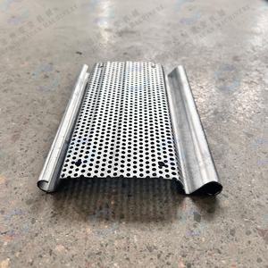 Machine de formage de lames pour volets roulants, machine de fabrication de portes à volets - Product Image 3