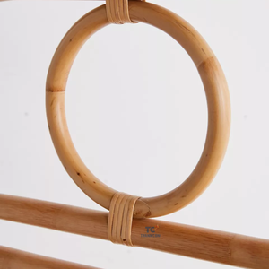 Estante de ropa multifunción tipo suelo de ratán con barra superior para dormitorio interior y almacenamiento en la sala de estar - Product Image 4