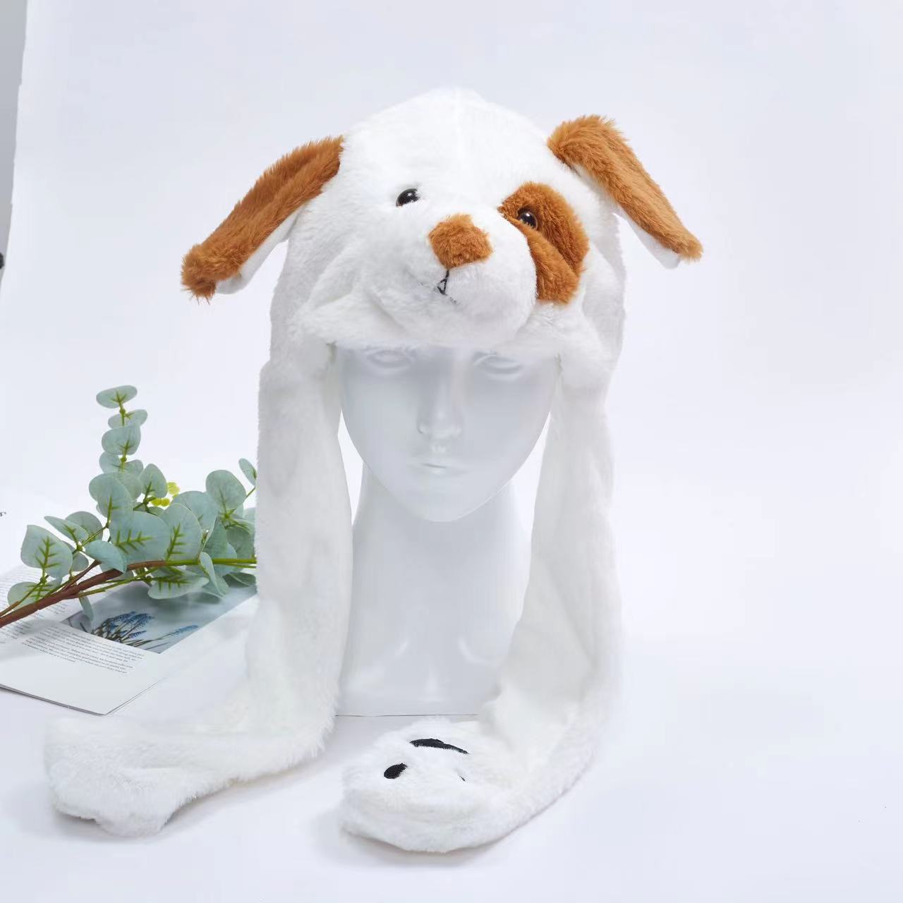 Chien à fleurs blanches