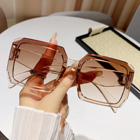 Lunettes de Soleil Haut de Gamme Personnalisées Tendance Carrées Classiques Anti-Ultraviolets Anti-Éblouissement