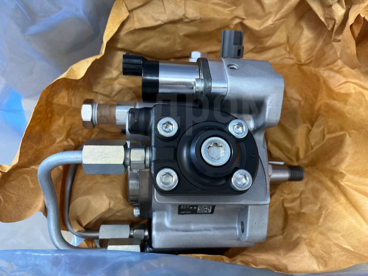 common rail pump 294050-0640 8-98239521-0 FOR ISUZU  fuel injection pump 294050-0640 294050-0642 094050-0643 8982395210