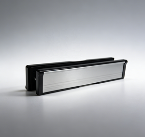 Fente de courrier ODM/OEM <span class=keywords><strong>pour</strong></span> porte avec manchon télescopique et rabat scellé doré - Compatible avec tout type de boîte <span class=keywords><strong>aux</strong></span> <span class=keywords><strong>lettres</strong></span> - Product Image 1