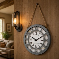 Horloge murale en métal suspendue par corde De Chanvre
