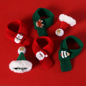 Set Natalizio di Sciarpa e Cappello in Maglia per Animali Domestici, Caldo Accessorio Decorativo con Renne, Pupazzi di Neve e Babbo Natale per Cani e Gatti - Product Image 3