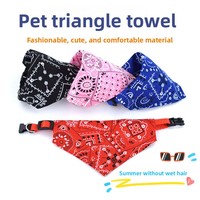 Fournitures pour animaux de compagnie : Foulard triangulaire mignon toutes saisons pour chiens et chats, réglable, en polyester imprimé, type bavoir, accessoires de Noël
