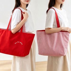 Sac à bandoulière en toile réversible personnalisé, imprimé double face avec lettres, réutilisable, style décontracté en jean, avec deux sangles - Product Image 1