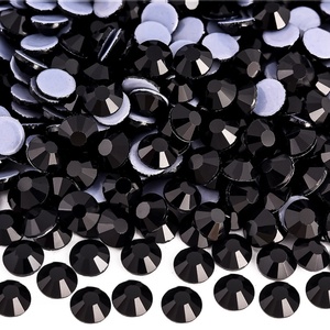 OLeeya Factory Wholesale - Plus de 400 couleurs de strass thermocollants en verre cristal AB SS20 avec colle allemande pour robes de mariée - Product Image 2