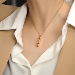 Kalung liontin alfabet baja tahan karat berlapis emas 18K Aksesori baru untuk gaya trendi agama untuk Hari Jadi - Product Image 4