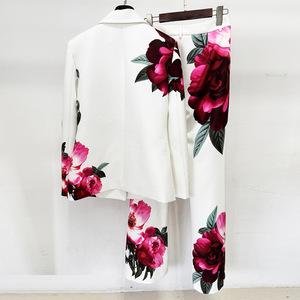 Ensemble deux pièces blazer et <span class=keywords><strong>pantalon</strong></span> large à imprimé floral <span class=keywords><strong>blanc</strong></span>, idéal pour les occasions formelles et les soirées, vente en gros OEM pour femmes - Product Image 4