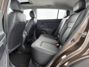 Kia Sportage 2014 Usado, 2.0L, Volante a la Izquierda, GLS, Buen Estado, SUV, Vehículo a Gasolina, Eficiente en Consumo de Combustible, Auto Familiar en Ghana - Product Image 6