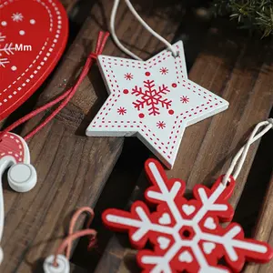 شجرة عيد الميلاد الخشبية الملونة من فينلان-ديكورات مشهد كرتوني عبر الحدود سانتا كلوز - Product Image 3