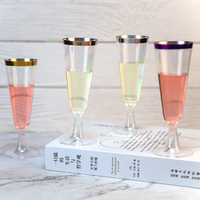 Gobelets à cocktail pour vin rouge OEM/EDM, gobelets pour fête de mariage, gobelets à champagne en plastique de 5 oz avec bord doré