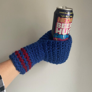 F-2208 bleu royal avec des rayures rouges gants de bière personnalisés adulte drôle pour papa tricoté <span class=keywords><strong>mitaine</strong></span> de bière porte-bière chaud mitaines en tricot - Product Image 1