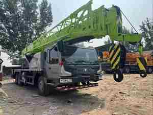 Grúa Zoomlion ZTC 350H Usada, 35 Toneladas, Modelo 2023, con Altura de Elevación de 60m, Motor Certificado, Precio Razonable - Product Image 6