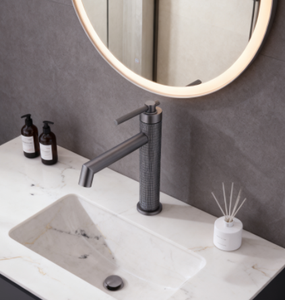 Luxury Milled Checkerboard Body and Grooved Anti-slip Handle Stainless Steel High Basin Faucet Single-handle - Product Image 3
