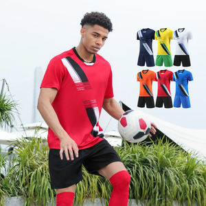 Venta al por mayor uniforme de fútbol personalizado para los hombres transpirable fútbol Jersey conjunto con nombre del equipo de impresión - Product Image 6