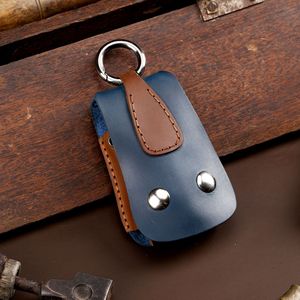 Porte-clés artisanal en cuir Crazy Horse à suspendre à la ceinture - Product Image 2