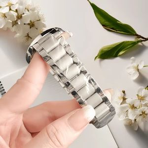 Relojes Minimalistas de Lujo Unisex al por Mayor, Plateados, con Correas de Acero Inoxidable y Plástico, Esferas Ultrafinas, de Cuarzo, para Hombre y Mujer, Pedidos al por Mayor - Product Image 5