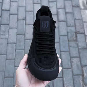 Chaussures de sport décontractées pour hommes 2026, respirantes en maille, style chaussettes, tendance mode actuelle pour la marche, vente en gros - Product Image 4