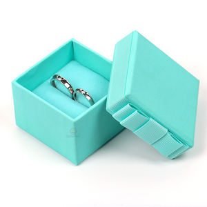 Custom Logo PU Leather Small Travel Jewelry Box Organizer Velvet Jewellery Storage Case for Ring Earring Necklace