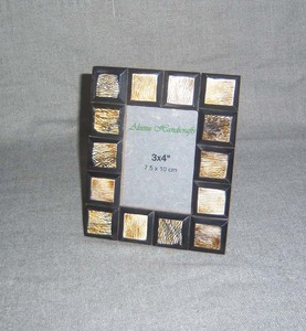 Cadre photo écologique en incrustation d'os vert rustique avec texture de bois vintage, taille personnalisée pour le salon, fait à la main en Inde - Product Image 5