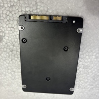 Disco Rigido SATA SAMSUNG MZ7LH7T6HMLA-00005 PM883 da 7,68TB