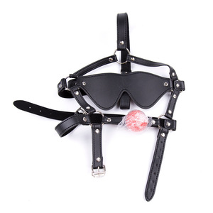 Ensemble d'accessoires de costume pour cosplay et jeux de rôle : Masque cache-yeux en cuir PU, bâillon à boule et harnais de retenue de tête réglable - Product Image 4