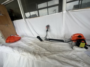 Puissance industrielle de jardin 1.65kw Debroussailleuse Essence Rotofil pour l'entretien des grands espaces verts personnalisable OEM - Product Image 4