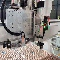 Routeur CNC à commande numérique ATC linéaire 4x8 pour le travail du bois en promotion