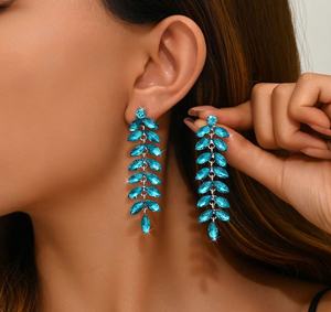 Boucles d'oreilles pendantes tendance été style européen et américain, luxueuses pour mariage et spectacle, en alliage brillant et cristal, nouvelle collection pour présentatrices - Product Image 5